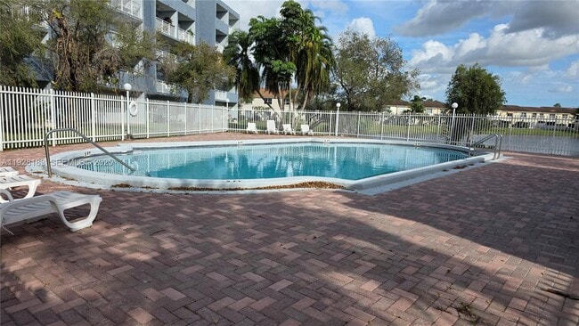 property at 9375 Fontainebleau Blvd
