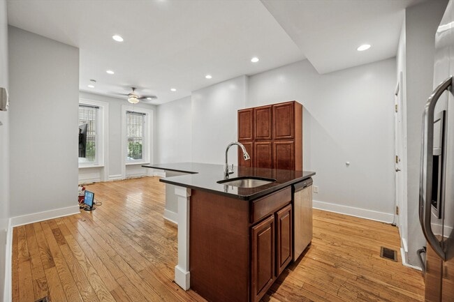 1703 W Montgomery Ave