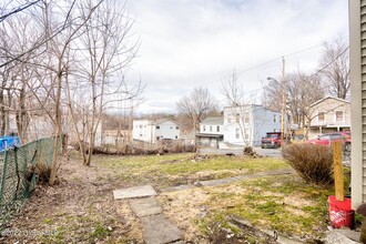 19 Defreest Ave in Troy, NY - Building Photo - Building Photo