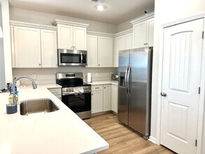 728 Garwood Rd in Columbia, SC - Foto de edificio - Building Photo