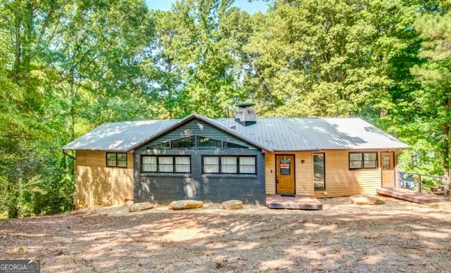 property at 1019 Whippoorwill Rd