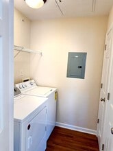 3487 Forestdale Dr in Burlington, NC - Foto de edificio - Building Photo