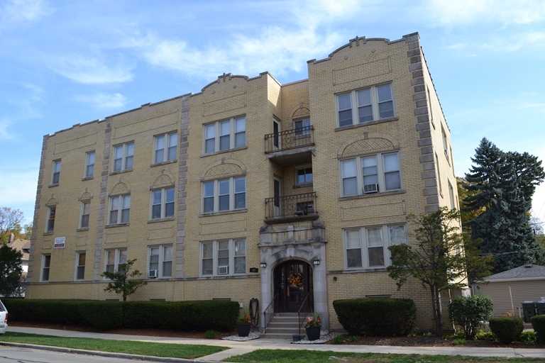 119 Forest Ave in Riverside, IL - Foto de edificio