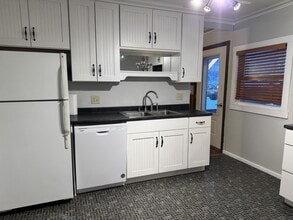 43 Pleasant View St in Montpelier, VT - Building Photo - Building Photo