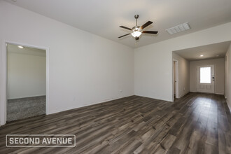 516 Bennie Leonard St in Venus, TX - Building Photo - Building Photo