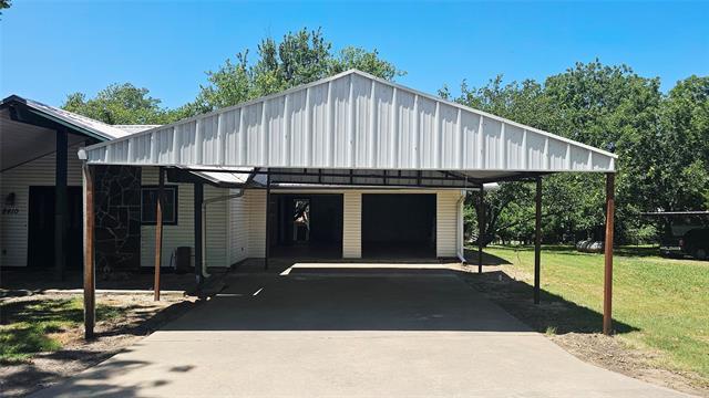 8410 N U.S. Hwy 69 in Celeste, TX - Building Photo - Building Photo