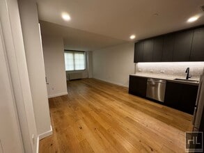 NORTHERN BOULEVARD in Queens, NY - Building Photo - Building Photo