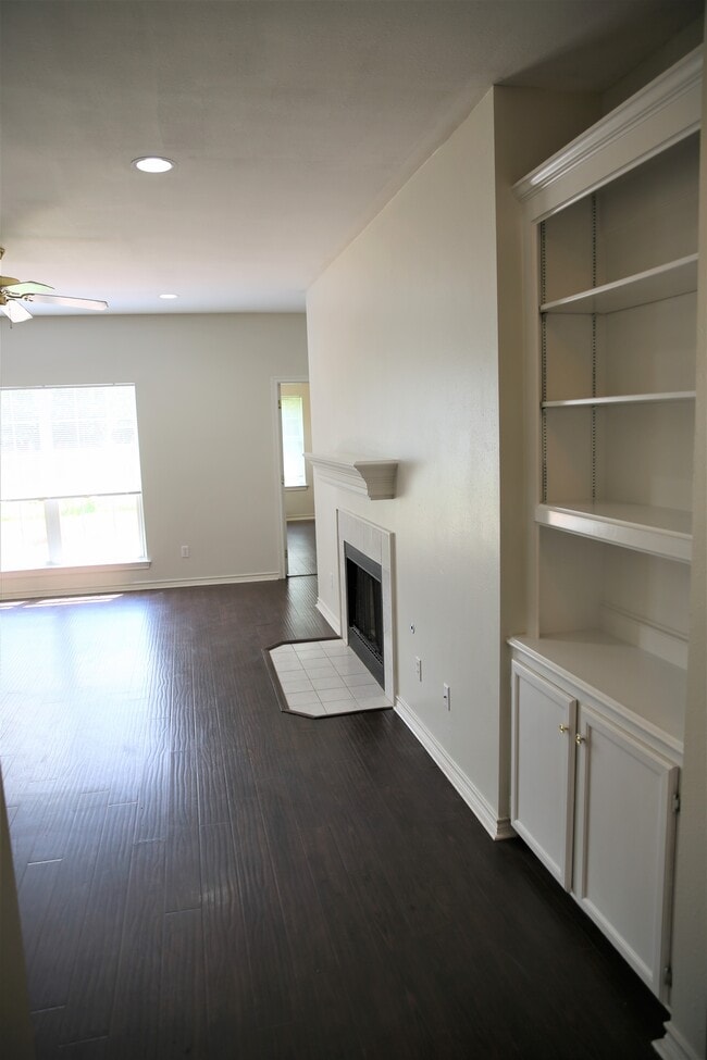 3510 Vienna Dr in College Station, TX - Building Photo - Building Photo