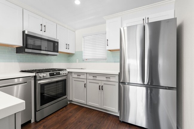 property at 3370 Cherokee Ave