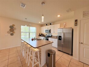 1818 Red Canyon Dr in Kissimmee, FL - Building Photo - Building Photo