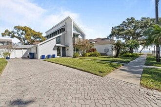 2903 W Bay Ct Ave in Tampa, FL - Building Photo - Building Photo