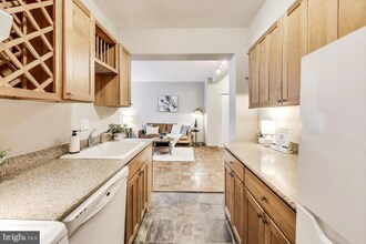 1711 Massachusetts Ave NW, Unit 810 in Washington, DC - Building Photo - Building Photo