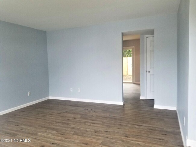 504 Myrtlewood Cir in Jacksonville, NC - Building Photo - Building Photo