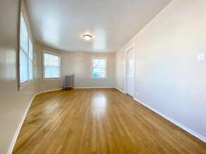 1510-1524 E Olive Wy in Seattle, WA - Building Photo - Building Photo