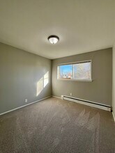 1750 St Johns Blvd in Lincoln Park, MI - Building Photo - Building Photo