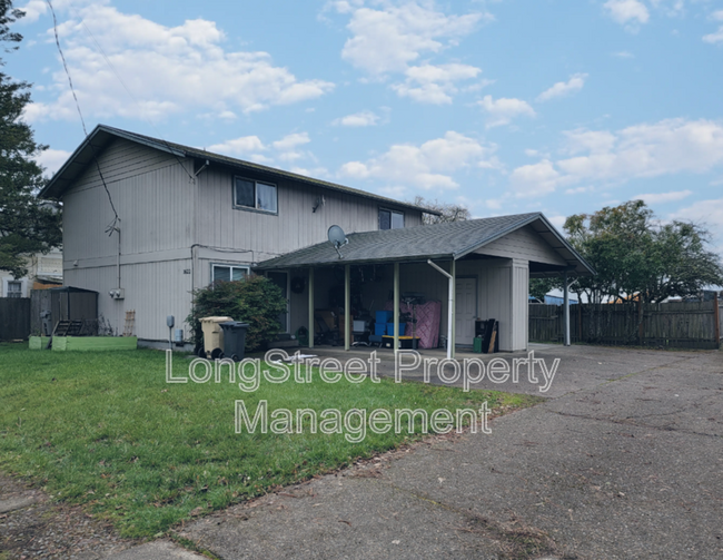 property at 1624 College St