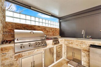 4225 SW 133rd Ct in Miami, FL - Foto de edificio - Building Photo