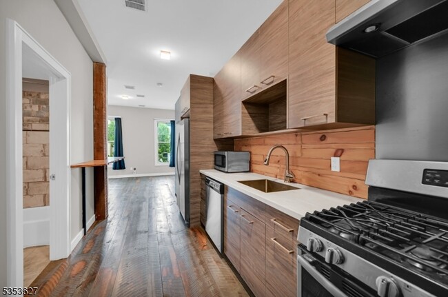 180 Spring St in Newton, NJ - Building Photo - Building Photo