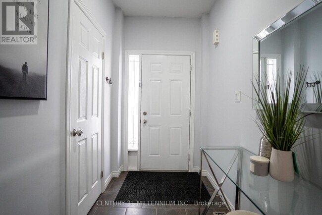 9 Hampton Brook Wy in Hamilton, ON - Building Photo - Building Photo