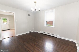 1569 County Line Rd in Bryn Mawr, PA - Building Photo - Building Photo