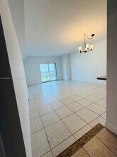 50 Menores Ave in Coral Gables, FL - Building Photo - Building Photo