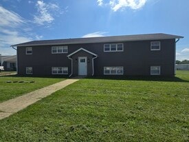 314 Stratford Dr, Unit 3 in Emporia, KS - Building Photo