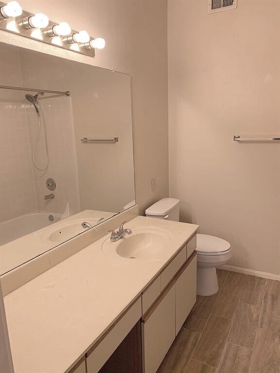 property at 3042 Holly Hall St