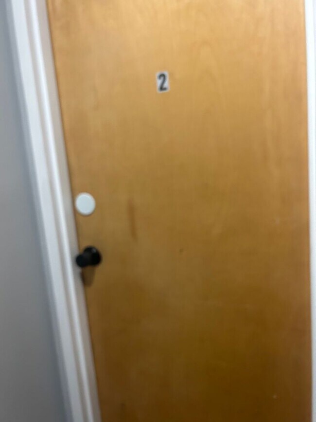 510 W Queen Ln in Philadelphia, PA - Building Photo - Building Photo
