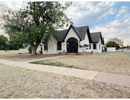 1300 W Ohio Ave in Midland, TX - Building Photo