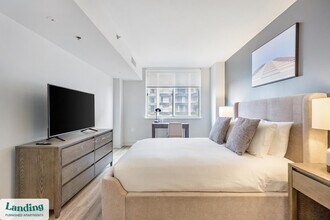 1221 S Eads St, Unit 01-0905 in Arlington, VA - Building Photo - Building Photo