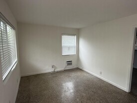 1118 N H St in Lake Worth Beach, FL - Building Photo