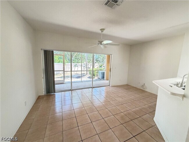 8541 Athena Ct in Lehigh Acres, FL - Building Photo - Building Photo