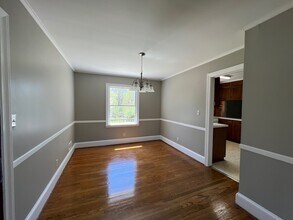 10039 Mt Holly Rd in Charlotte, NC - Building Photo - Building Photo