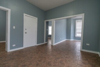 1701 W 35th St in Chicago, IL - Building Photo - Building Photo