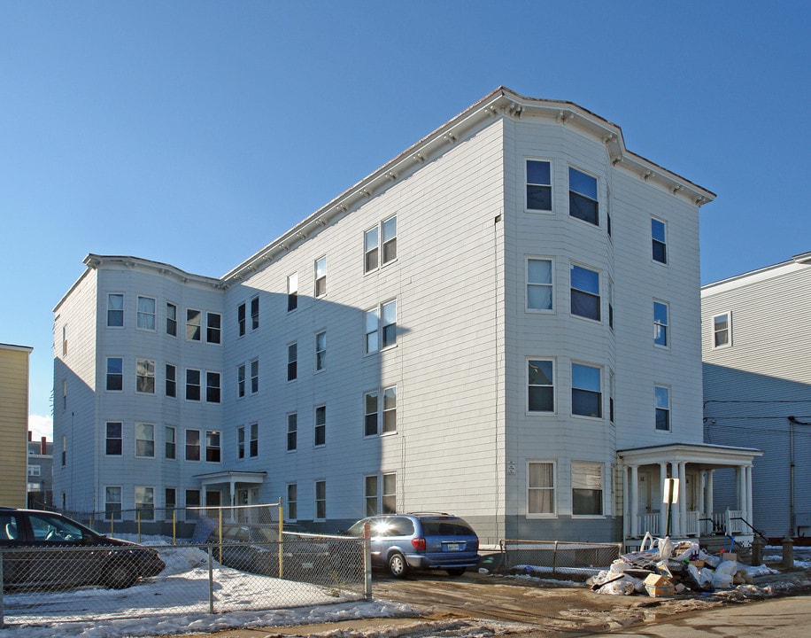 153 Bartlett St in Lewiston, ME - Building Photo