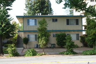 1013 El Camino Real in Burlingame, CA - Building Photo - Building Photo