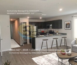6426 Sweetbay Ln, Unit 101 in Jacksonville, FL - Building Photo - Building Photo