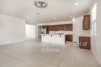 3769 N 102nd Ave in Avondale, AZ - Building Photo - Building Photo