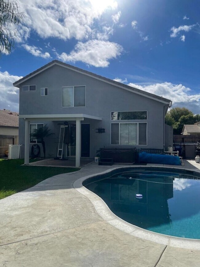 24802 Shady Pine Ct in Murrieta, CA - Building Photo - Building Photo