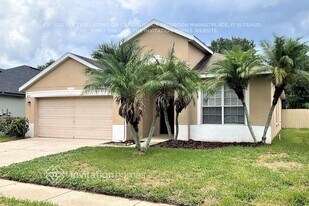 4553 Gateway Blvd in Wesley Chapel, FL - Building Photo