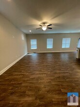 300 Omnia Ridge Way in Lawrenceville, GA - Foto de edificio - Building Photo