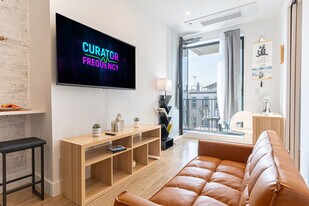 242 Schaefer St in Brooklyn, NY - Building Photo