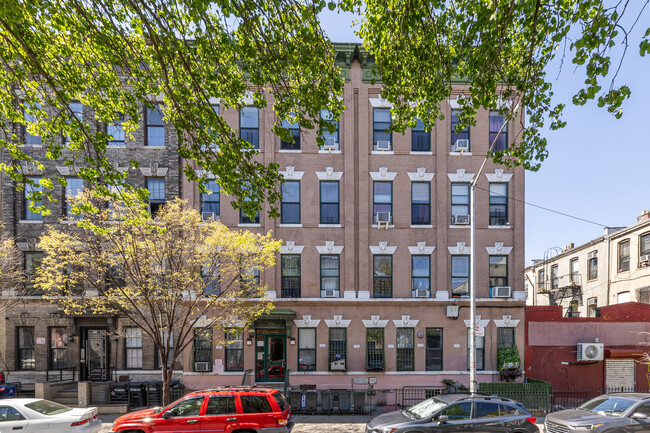 321 Troutman St in Brooklyn, NY - Building Photo - Building Photo