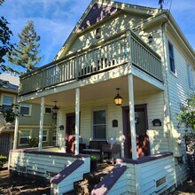 923 Cherry St, Unit 923 Cherry duplex in Santa Rosa, CA - Building Photo - Building Photo