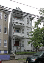 135 Marion St in Paterson, NJ - Building Photo - Building Photo