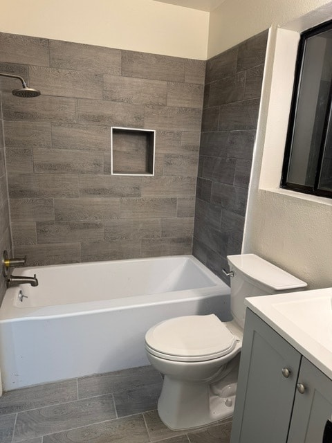 5905 Fairfax Rd, Unit # D in Bakersfield, CA - Building Photo - Building Photo