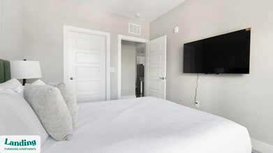 1810 Bertha St, Unit 257 in Jacksonville, FL - Building Photo - Building Photo