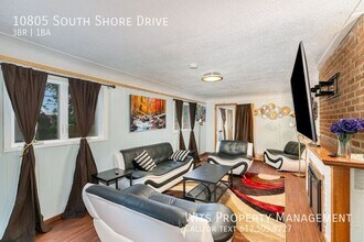 10805 S Shore Dr in Minneapolis, MN - Building Photo - Building Photo