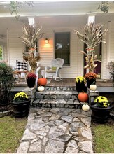 296 Alaska Ave NE, Unit A in Atlanta, GA - Foto de edificio - Building Photo