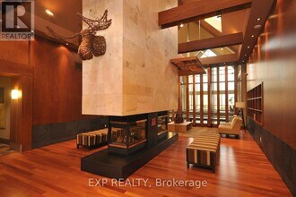 4080 Living Arts Dr in Mississauga, ON - Building Photo - Building Photo